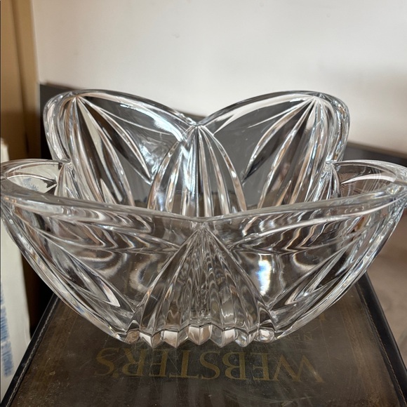 Other - Elegant Clear Crystal Bowl